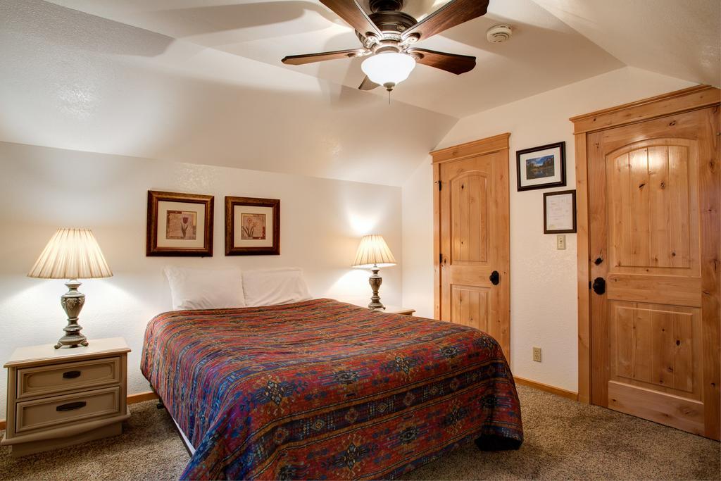 2N Big Pine Lodge Wawona Kültér fotó