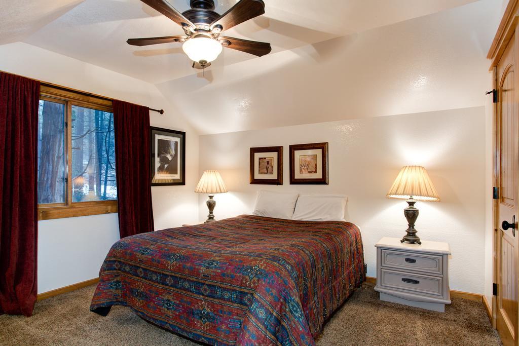 2N Big Pine Lodge Wawona Kültér fotó